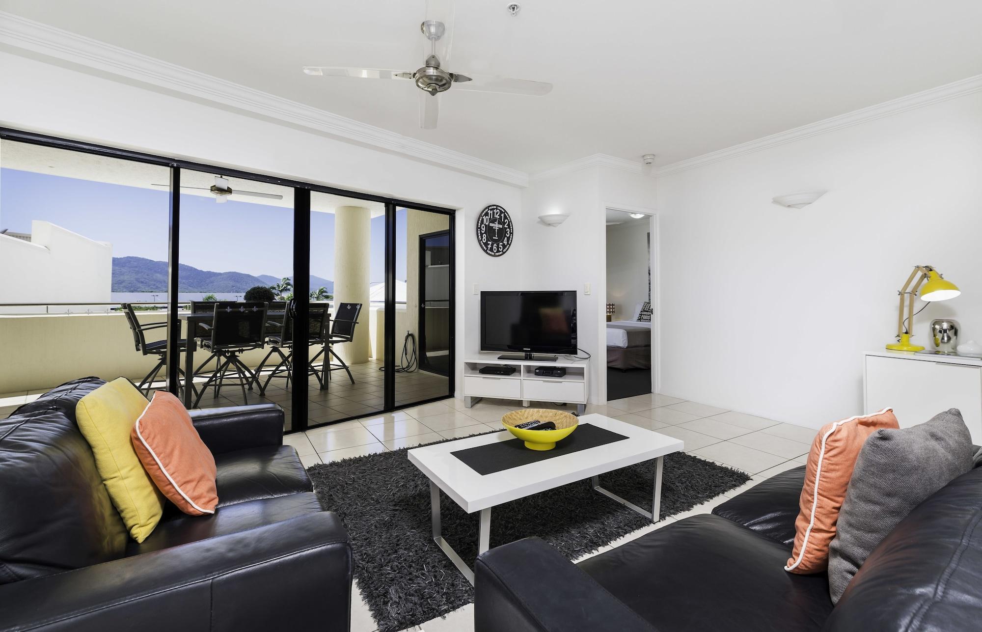 Jack And Newell Holiday Apartments Кэрнс Экстерьер фото
