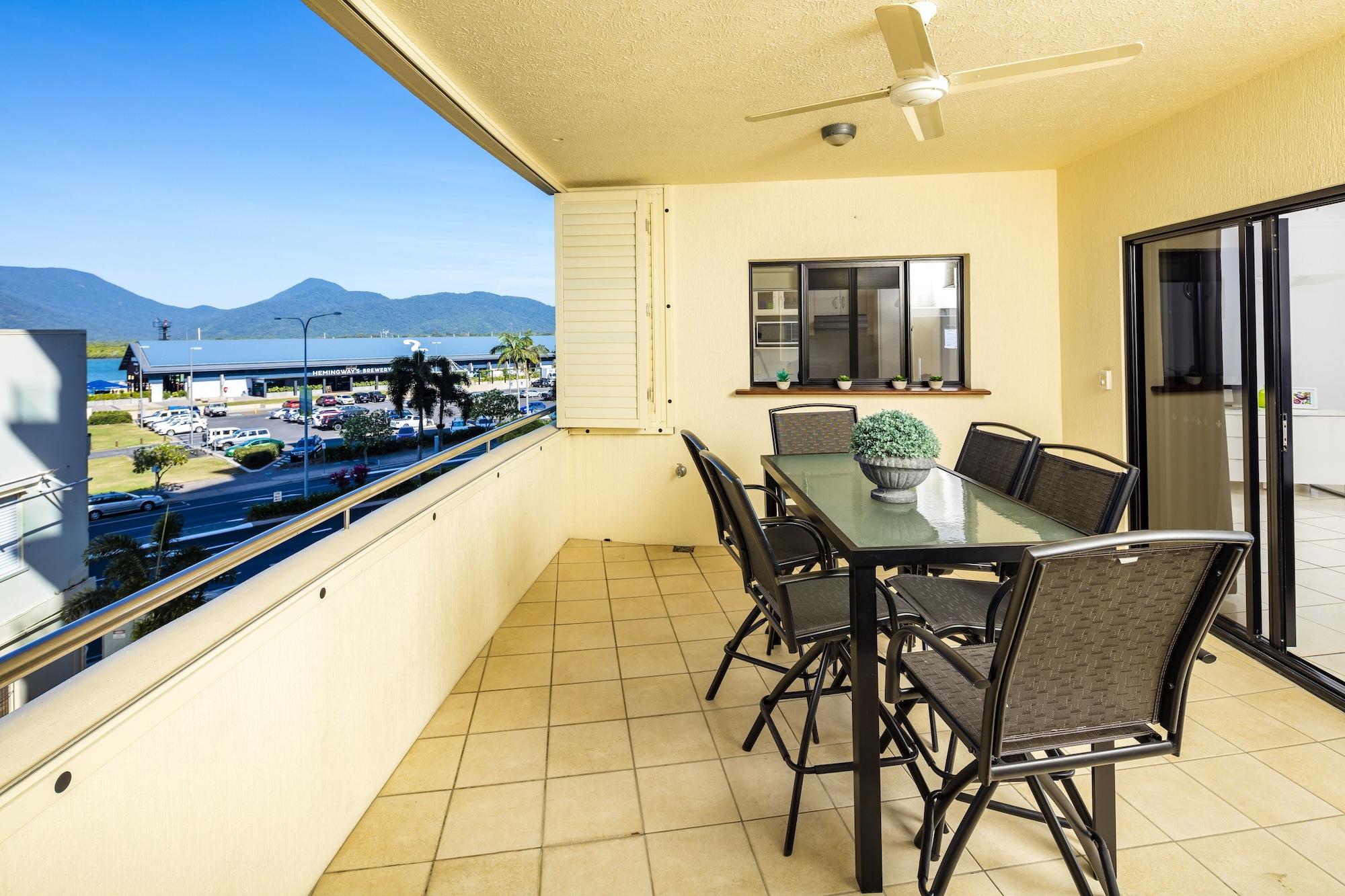 Jack And Newell Holiday Apartments Кэрнс Экстерьер фото