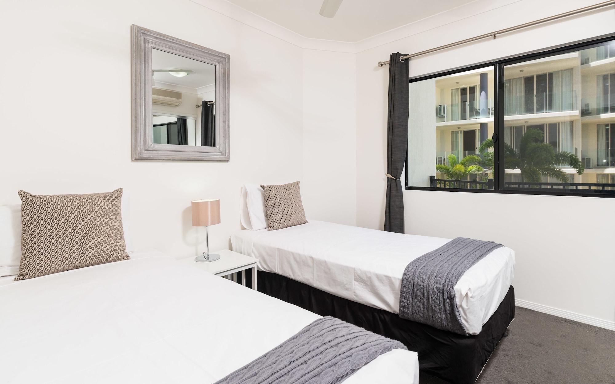 Jack And Newell Holiday Apartments Кэрнс Экстерьер фото