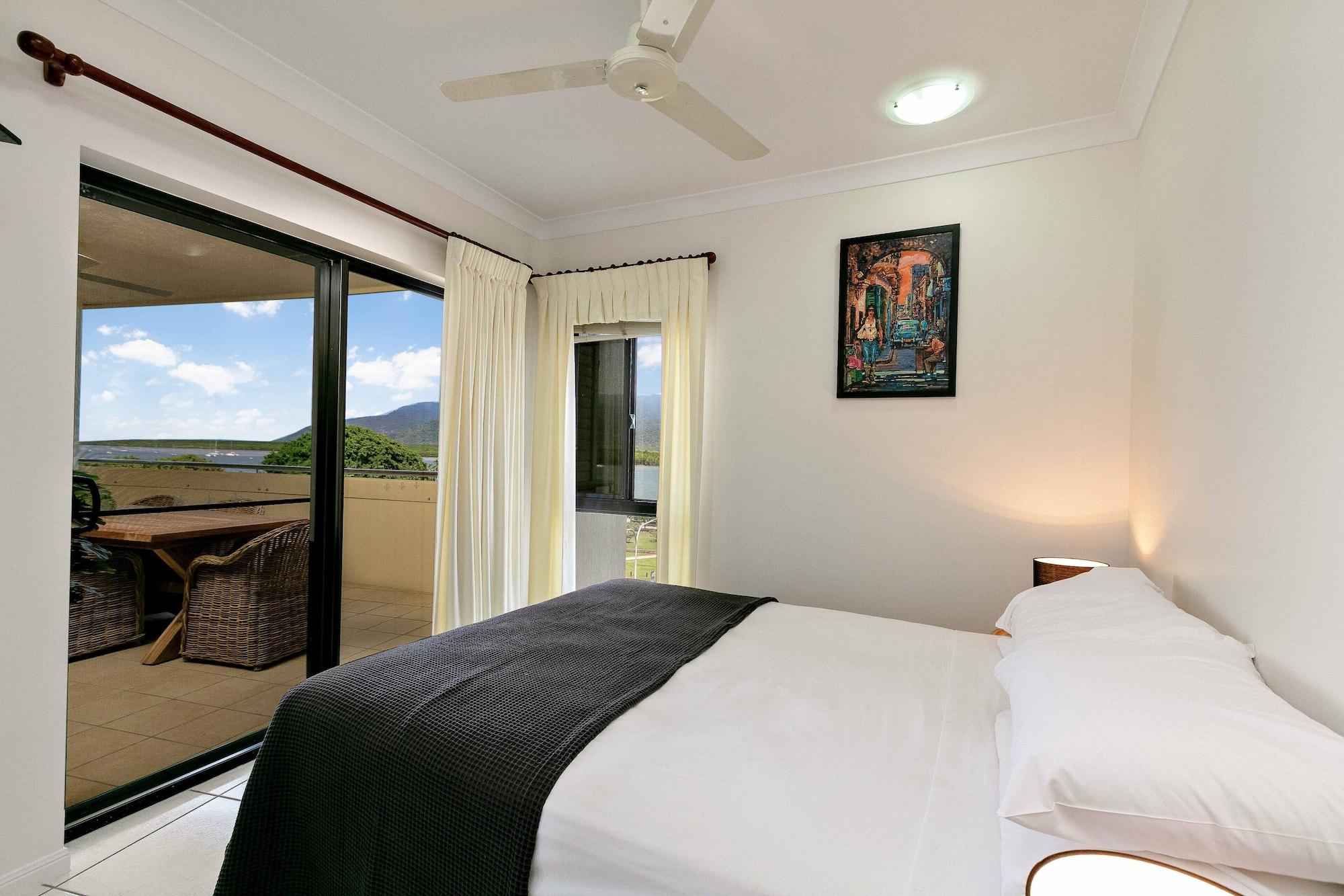 Jack And Newell Holiday Apartments Кэрнс Экстерьер фото