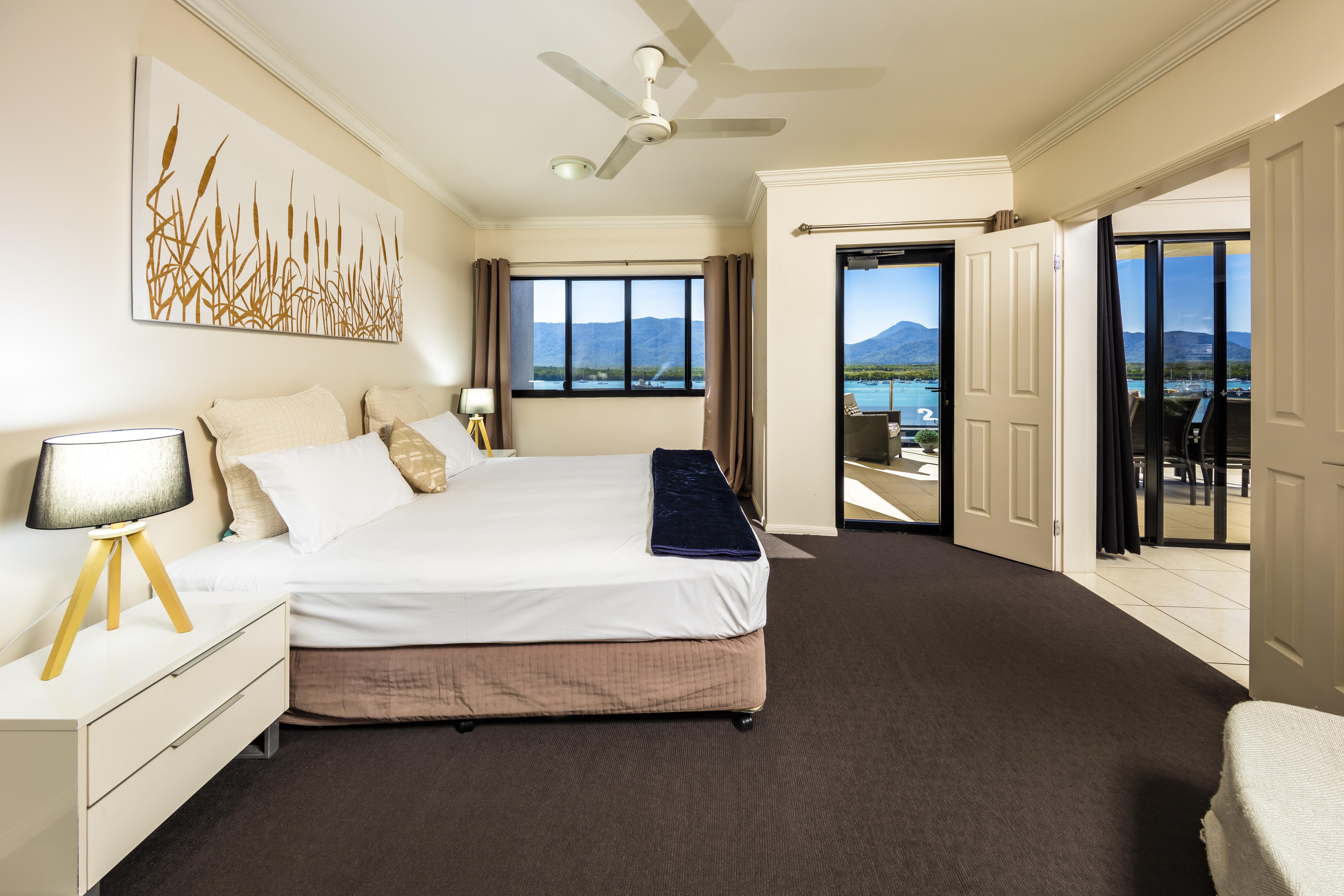 Jack And Newell Holiday Apartments Кэрнс Экстерьер фото