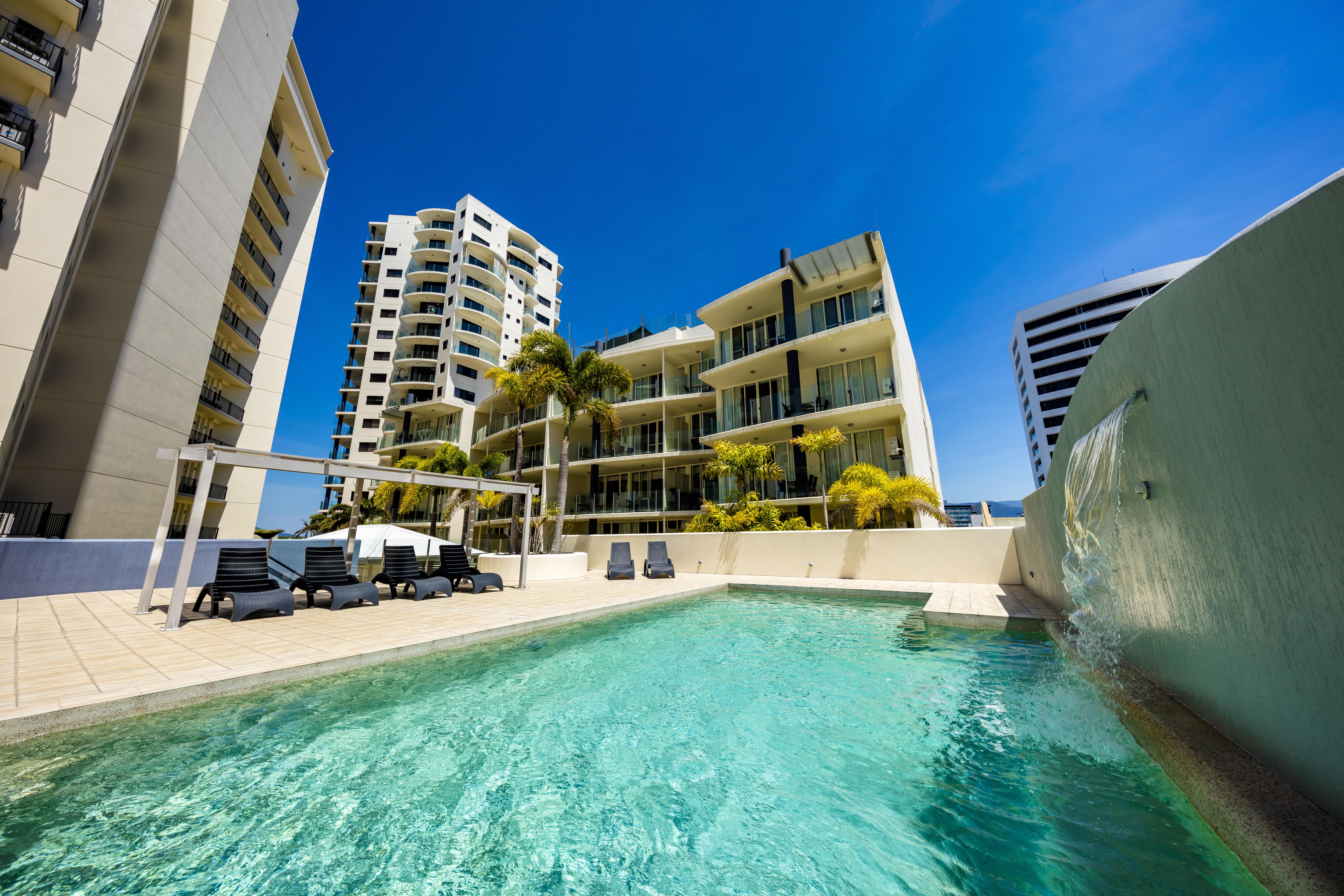 Jack And Newell Holiday Apartments Кэрнс Экстерьер фото