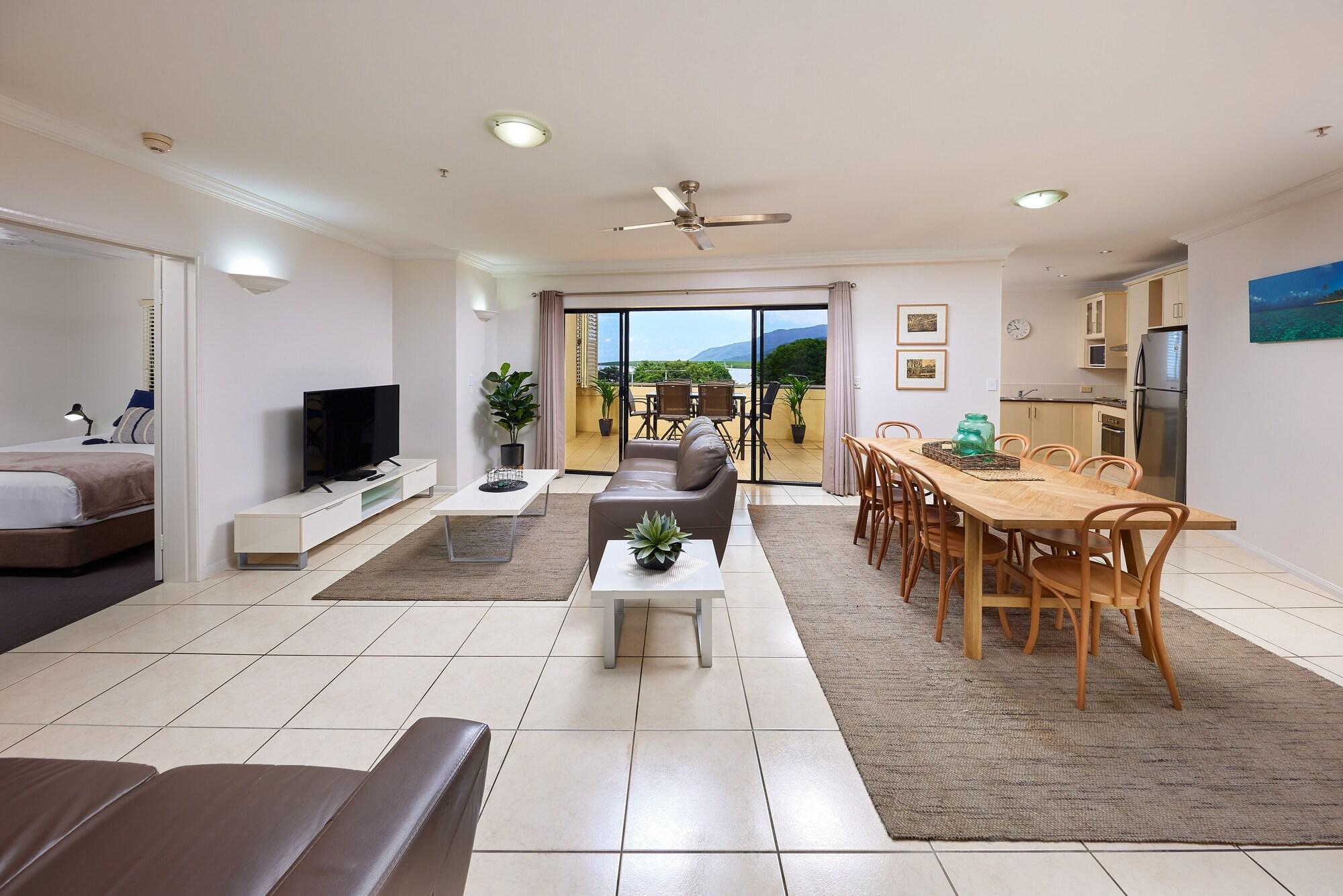 Jack And Newell Holiday Apartments Кэрнс Экстерьер фото
