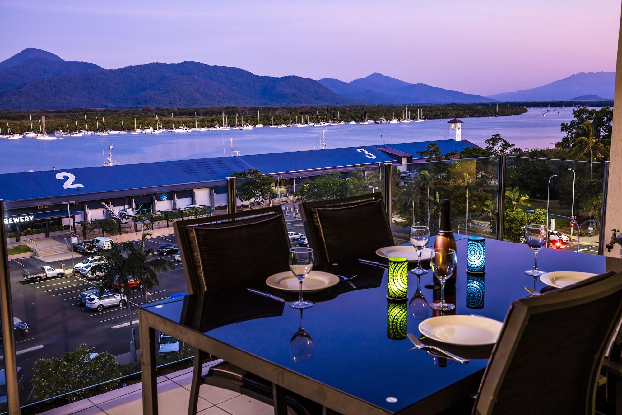 Jack And Newell Holiday Apartments Кэрнс Экстерьер фото