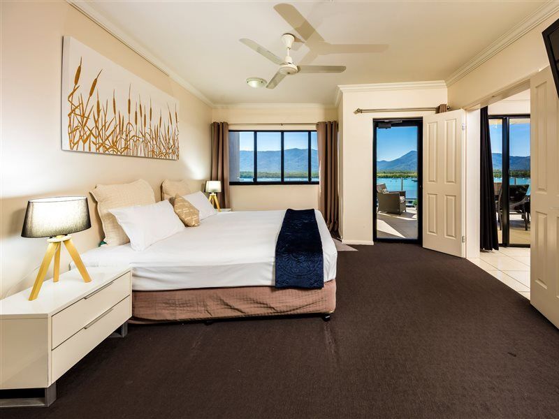 Jack And Newell Holiday Apartments Кэрнс Экстерьер фото