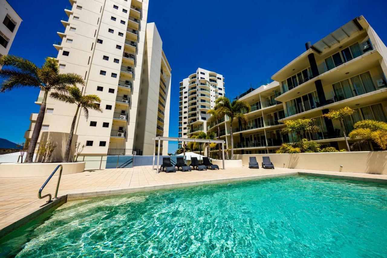 Jack And Newell Holiday Apartments Кэрнс Экстерьер фото